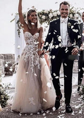 A-line Tulle Skirt Floral Lace Sweetheart Wedding Dresses Backless