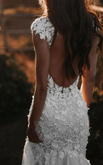 Boho Mermaid Wedding Dress Floral V-neck Casual Gown with Open Back and Lace Appliques