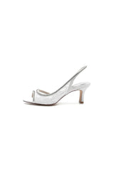 Elegant White Leather Sandals with Silver Chain Accent