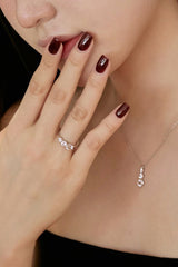 Round-Cut Three Sparkle Zircon Ring