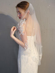 Simmple Short Wedding Veil Lace Mantilla Veils