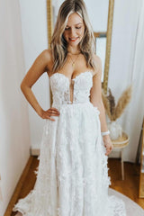 A-Line Sweetheart White Lace Wedding Dresses with Straps