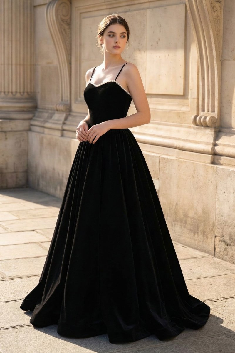 Elegant A-Line Spaghetti Straps Sleeveless Long Prom Dresses With Beading