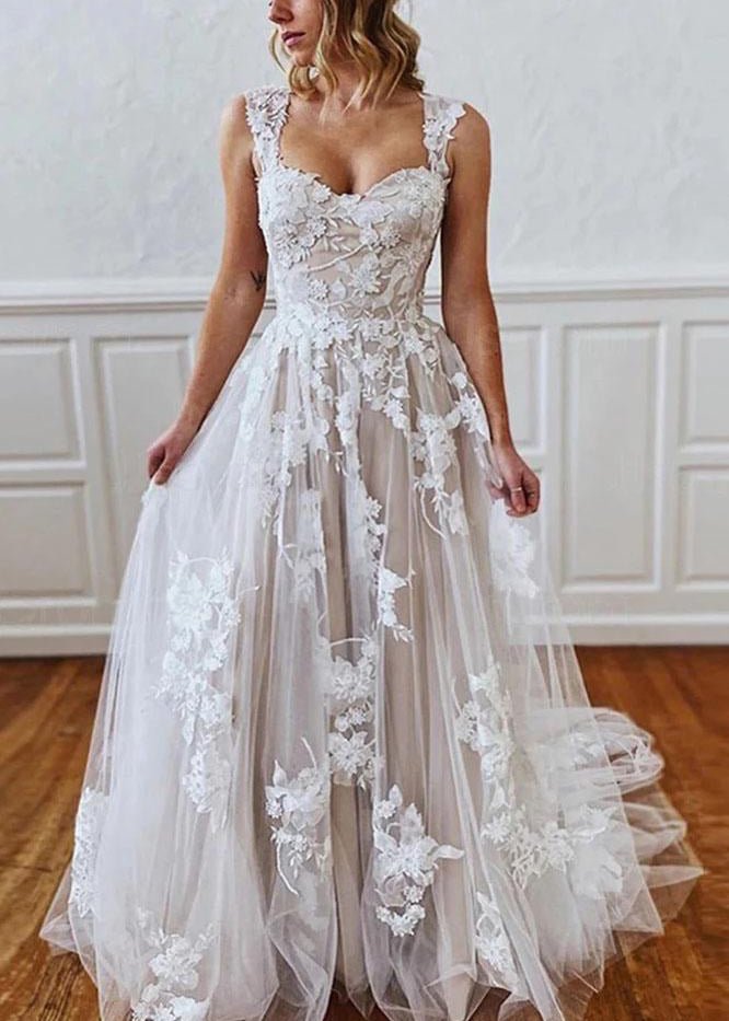 A-Line Straps Sweetheart Wedding Dress with Lace Appliques