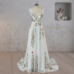 A-Line Flower Appliqued Majesty Wedding Dress