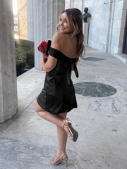 Black - Off The Shoulder Short Homecoming Dress With Bow