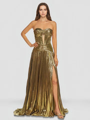 Sweetheart Metallic Pleated Long Formal Dress With Slit
