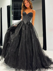 Sweetheart Neck Black Tulle Long Quinceanera Dresses