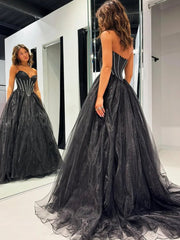 Sweetheart Neck Black Tulle Long Quinceanera Dresses