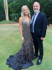 Black V Neck Mermaid Long Prom Dress With Beading